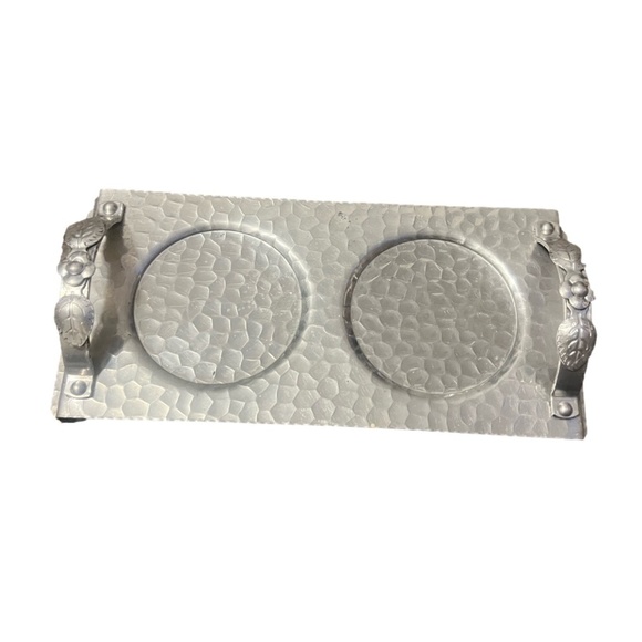 Vintage Hammered aluminum Tray - Picture 3 of 8
